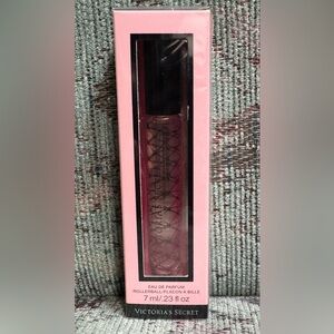 NEW SEALED TEASE PERFUME TRAVEL ROLLERBALL VICTORIA SECRET .23 fl.oz.